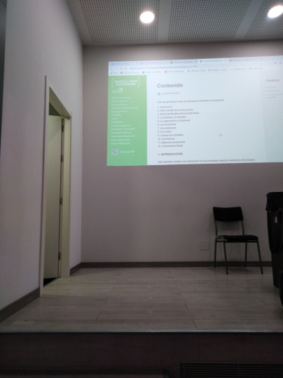 Charla del Gerente Jesus Garcia Jurado de la empresa UNIVERSODRONE html f4f25af18483a2b3