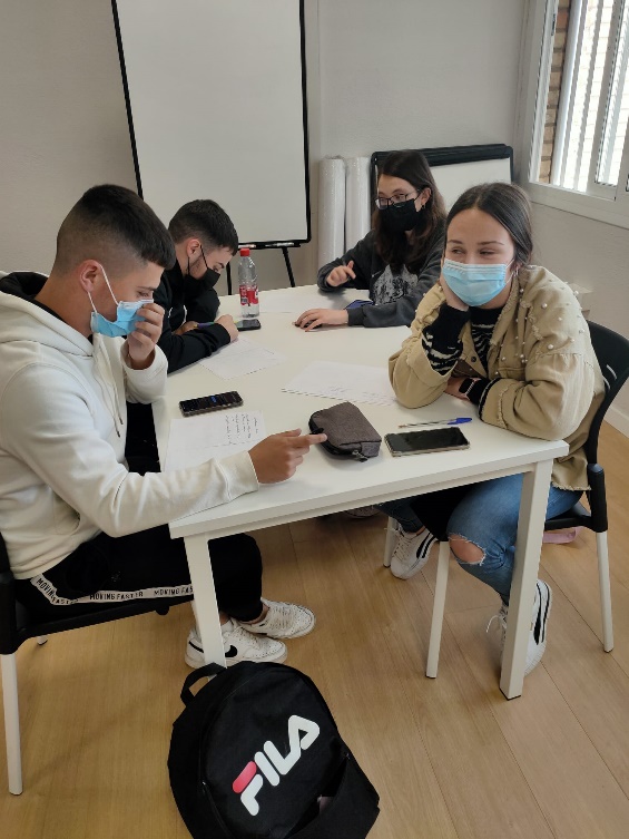 1º Emer en el Aula de Emprendimiento html 72cea5b6f2221d58